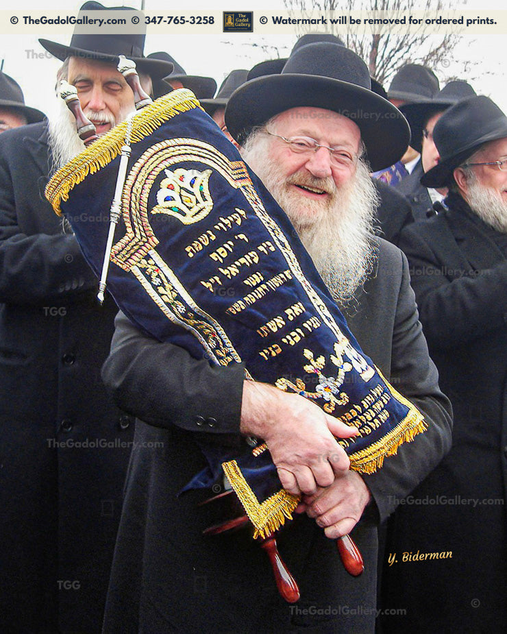 Rav Mattisyahu Salomon -Sefer Torah- רב מתתיהו חיים סולומן